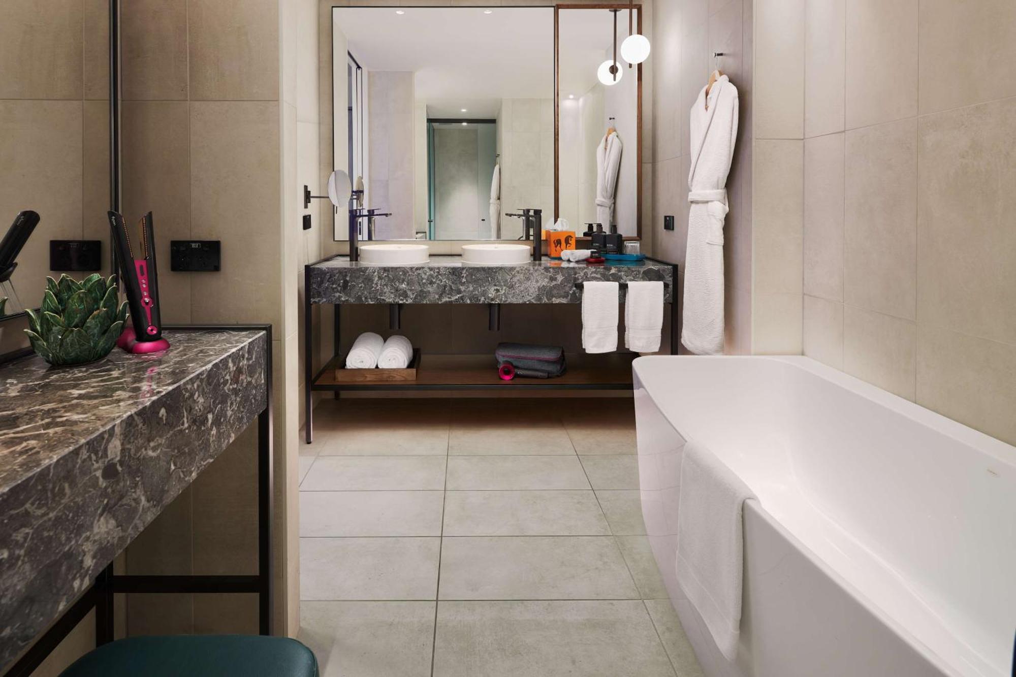 Next Hotel Melbourne, Curio Collection By Hilton Экстерьер фото